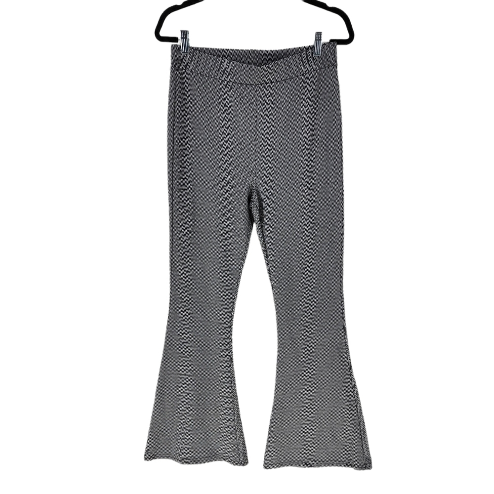 Valley Girl Women's High Rise Slim Chevron Pattern Flare Pants - L